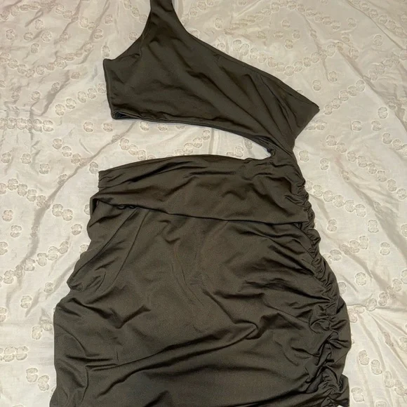 Olive Green One Shoulder Sleeveless Cutout Ruched Bodycon Mini Club Dress - XL 💚 - Picture 11 of 12